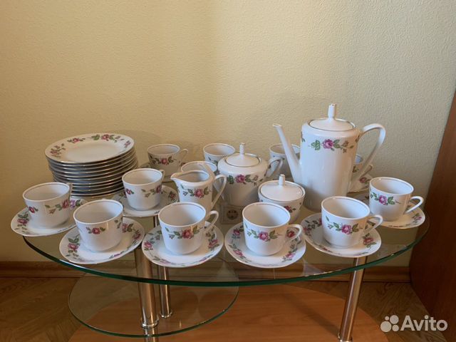 Сервиз столовый и чайный