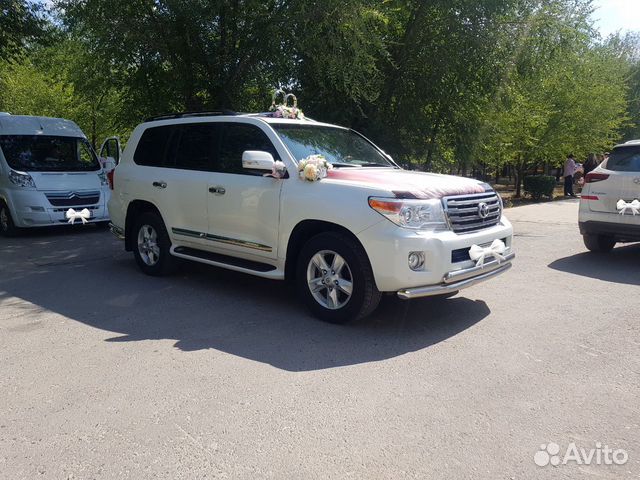 Toyota Land Cruiser 200 с водителем Toyota Land Cruiser 200 с водителем