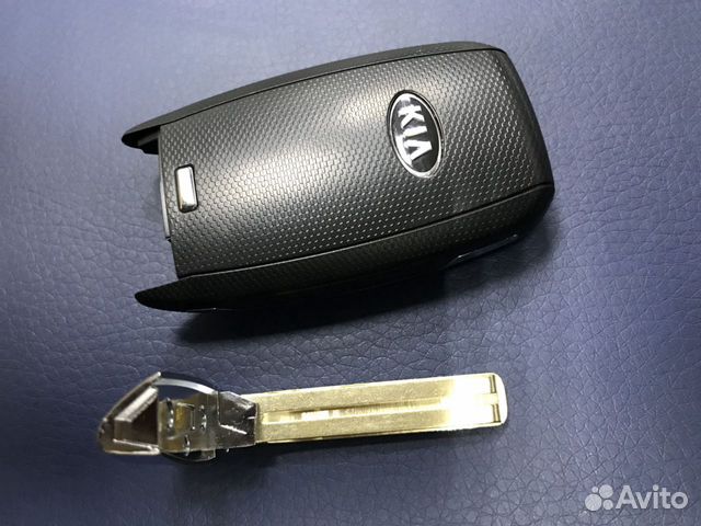 Смарт ключ Kia Sorento три кнопки бесключевой дост Смарт ключ Kia Sorento три кнопки бесключевой дост