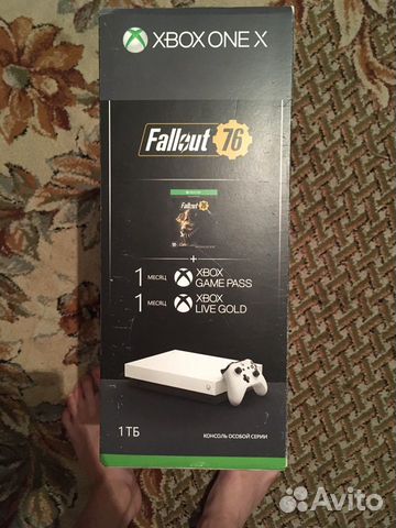 Игровая приставка Xbox one x