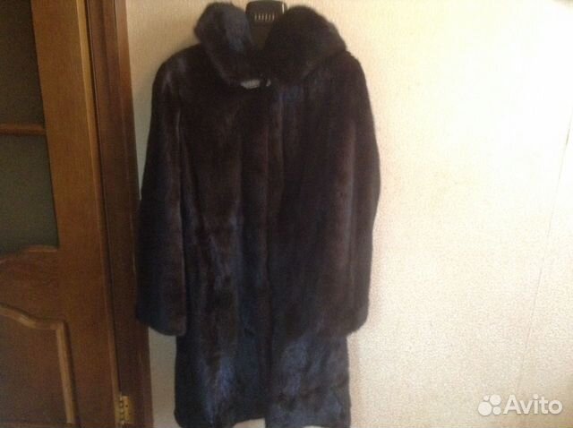 Шуба классика из норки с капюшоном р.50 Шуба классика из норки с капюшоном р.50