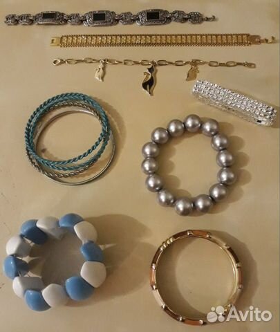 Красивая бижутерия браслеты разные