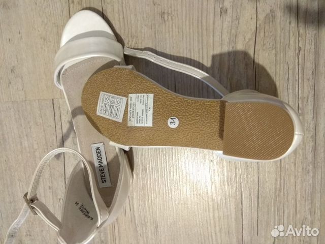 Новые сандалии для девочки Новые сандалии для девочки
