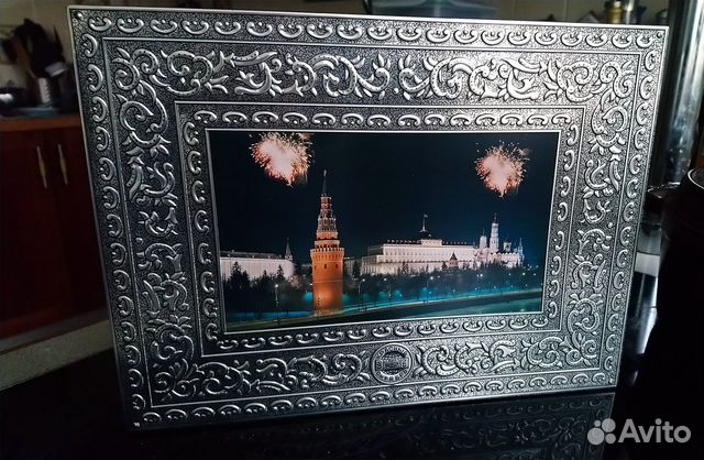 Жестяная коробка Жестяная коробка