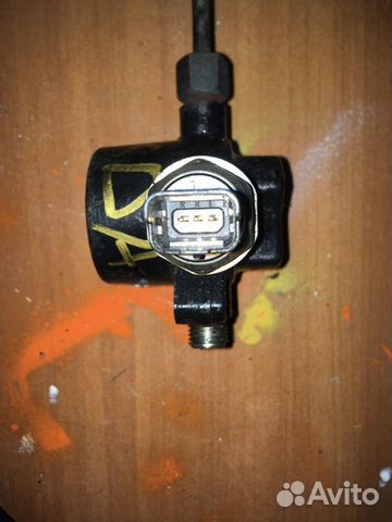 Топливная рейка Ford 1.8 Д (Форд) kkda 4M5Q9D280DB