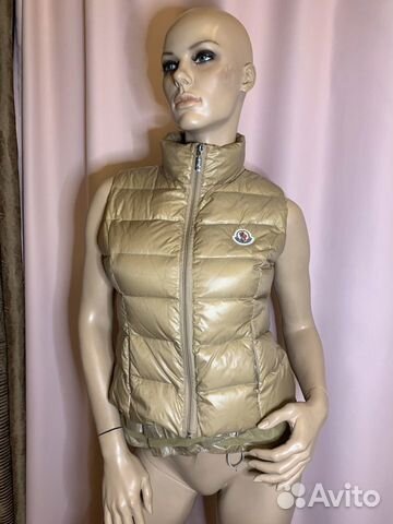 Жилет пуховой Moncler Жилет пуховой Moncler