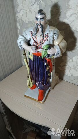 Статуэтка фарфор Тарас Бульба 50 см Полонное