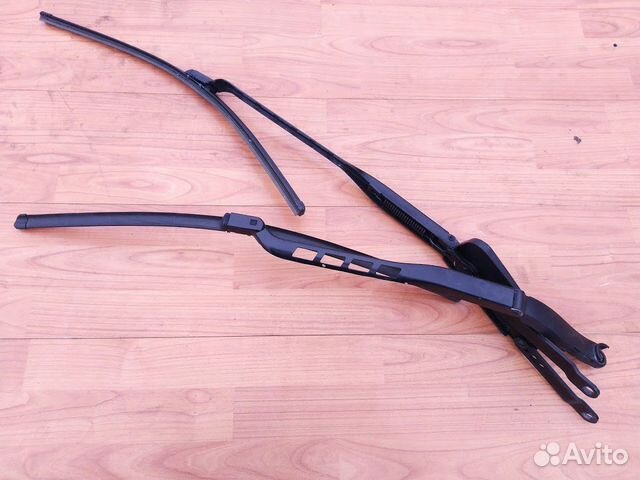 Поводок стеклоочистителя Mercedes 166 292