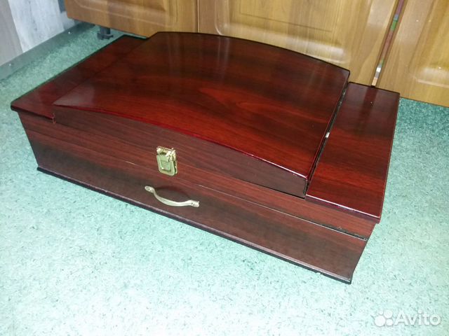 Деревянный сундучок