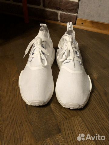 Новые Кроссовки Adidas NMD R1 Japan Triple White Новые Кроссовки Adidas NMD R1 Japan Triple White