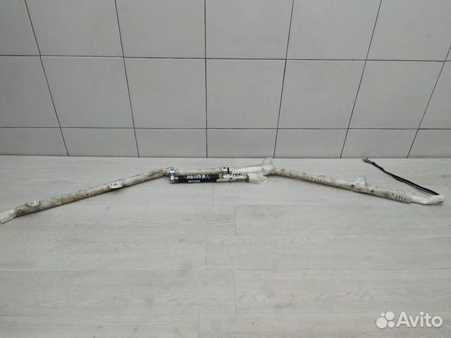 Шторка левая 6218005040 Toyota Avensis T250