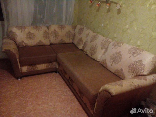 Диван
