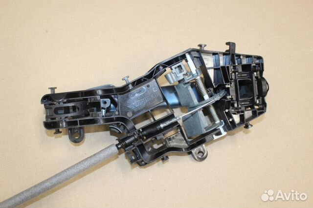 Ручка двери нaружная правая передняя Volkswagen Pa Ручка двери нaружная правая передняя Volkswagen Pa