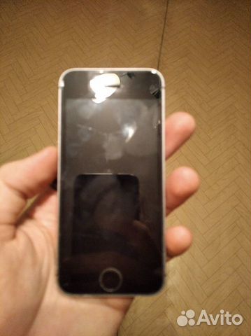 Телефон iPhone 5S