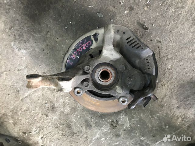 Кулак поворотный передний правый (Toyota Corolla) Кулак поворотный передний правый (Toyota Corolla)