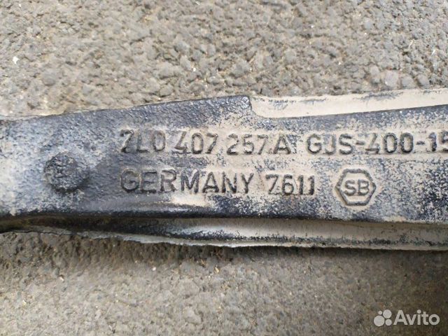 Кулак поворотный передний левый Volkswagen Touareg Кулак поворотный передний левый Volkswagen Touareg