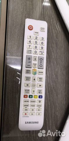 Телевизор SAMSUNG 32