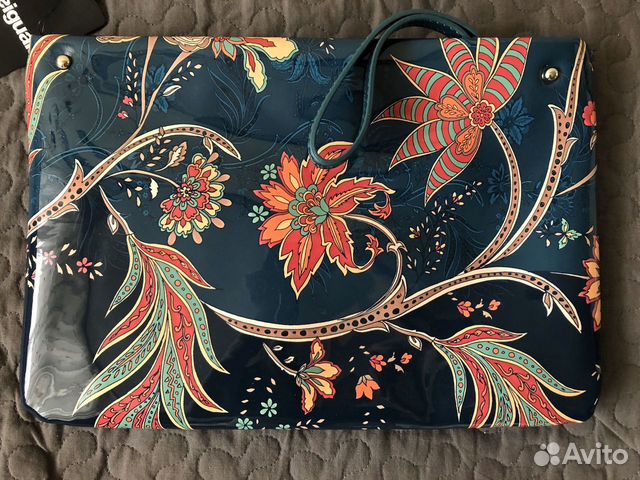 Сумка клатч Desigual новая Сумка клатч Desigual новая