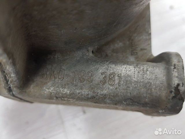 Опора двигателя Audi A4 B8 cdhb 2010 Опора двигателя Audi A4 B8 cdhb 2010