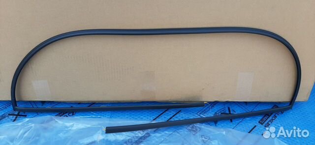 Молдинг лобового стекла Toyota RAV 4 XA50 Молдинг лобового стекла Toyota RAV 4 XA50