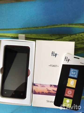 Телефон Fly FS407