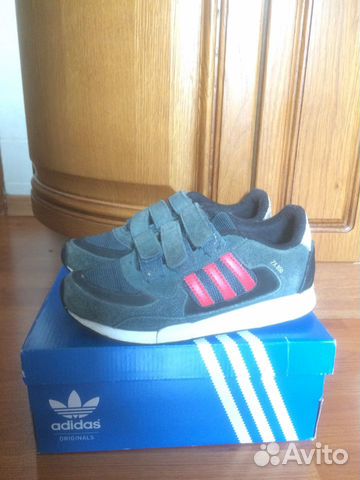 Кроссовки adidas