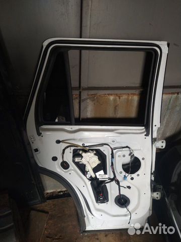 Задняя дверь Range rover sport