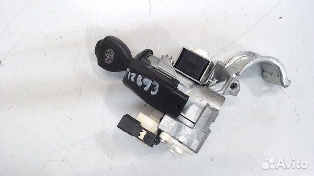 Замок зажигания Toyota Auris E15, 2011