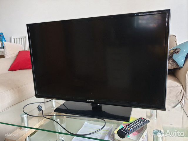 Телевизор samsung UE32EH4003W Телевизор samsung UE32EH4003W