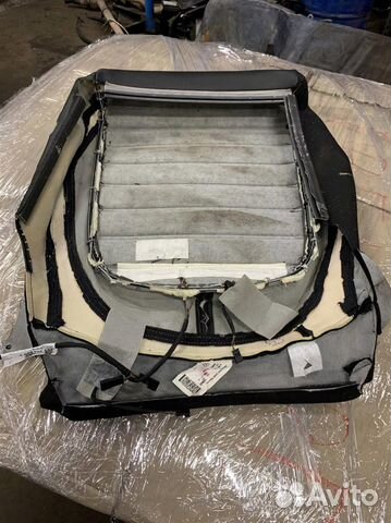 Обшивка сиденья VW Passat CC 2008-2012 Обшивка сиденья VW Passat CC 2008-2012