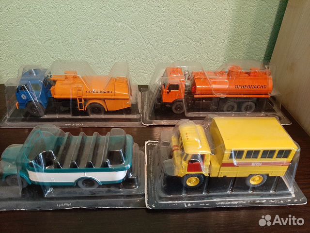 Автомобили на службе в блистерах 1/43