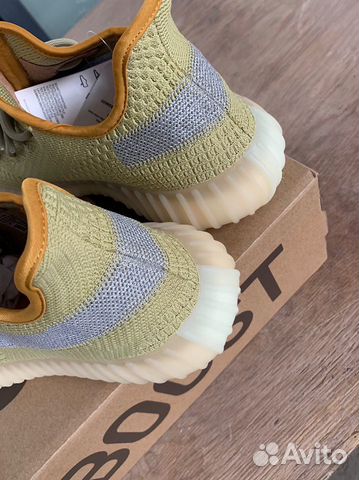 Кроссовки Adidas yezzy boost 350 v2 Кроссовки Adidas yezzy boost 350 v2