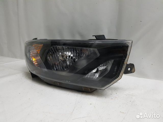 Фара правая LADA Granta 1 Фара правая LADA Granta 1