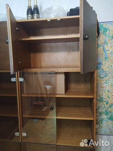 Шкаф, книжные полки, бар бесплатно