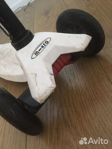 Самокат Maxi Micro белый как облачко Самокат Maxi Micro белый как облачко