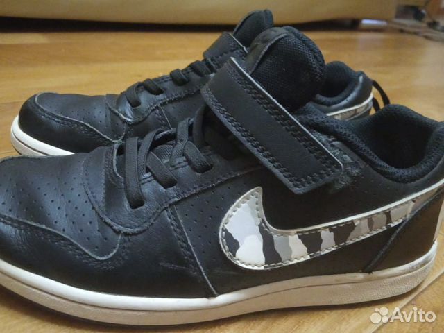 Кроссовки детские кожаные nike 33 размер