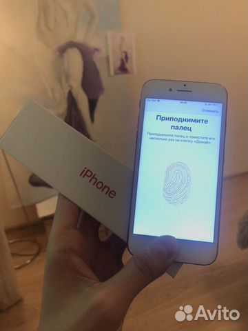 iPhone 7 RED 32 gb ещё и чехлы iPhone 7 RED 32 gb ещё и чехлы
