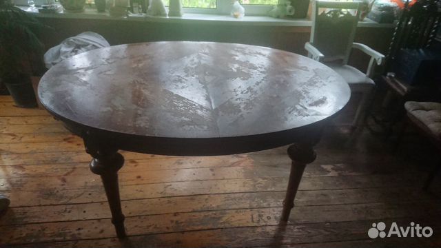 Антикварный обеденный стол. Размер 160 на 120 разд