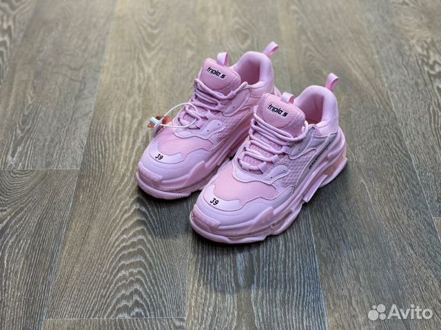 Кроссовки Balenciaga Triple S Кроссовки Balenciaga Triple S