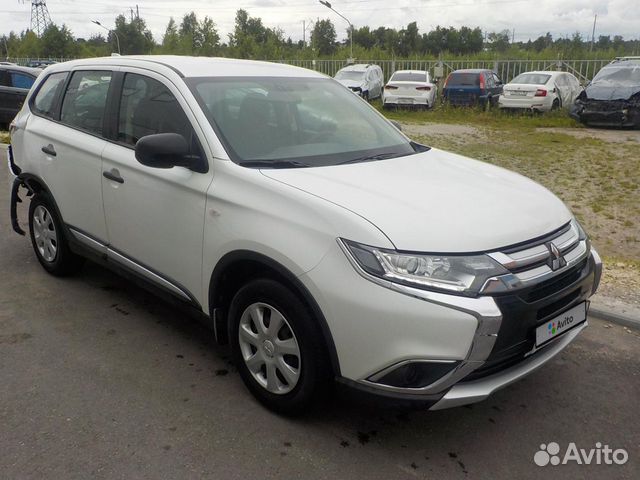 Mitsubishi Outlander 2.0 CVT, 2018, битый, 42 825 км