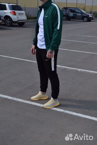 Спортивный Костюм Nike новый Спортивный Костюм Nike новый