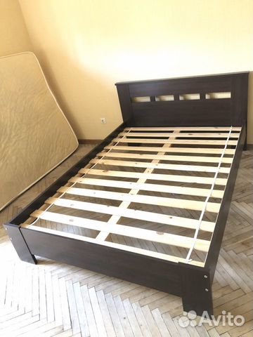 Двуспальная кровать 147х205 с матрасом Двуспальная кровать 147х205 с матрасом