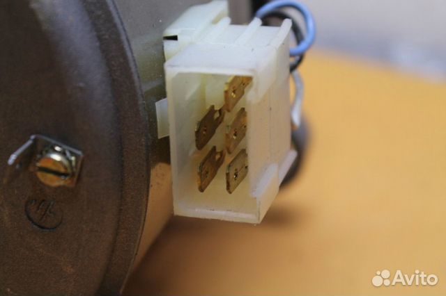 Двигатель Indesit C00053936 бу. 6437 Двигатель Indesit C00053936 бу. 6437