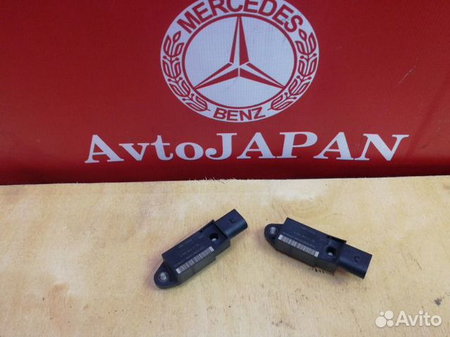 Датчик бокового удара Mercedes W219 CLS 219 Датчик бокового удара Mercedes W219 CLS 219