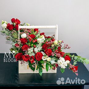 Яркий микс в деревянном ящике Яркий микс в деревянном ящике
