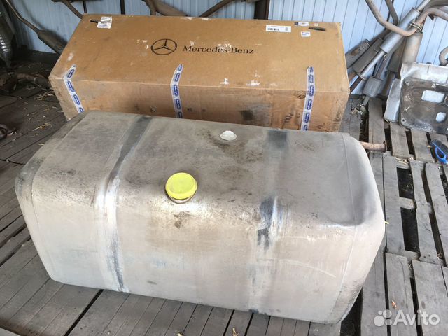 Топливный бак бензобак Mercedes Actros Axor 650L