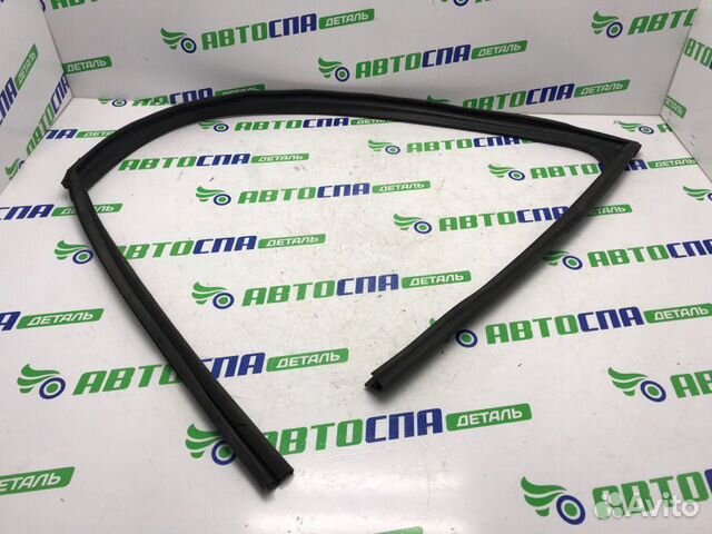 Уплотнитель двери стекла передний левый Mazda Cx-9