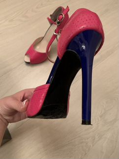 Продам босоножки Basconi 35 размер