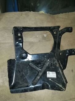 Гнездо фары L и R TRS 141-R и L