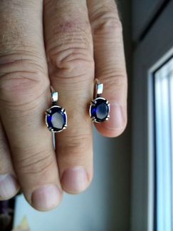 Серьги из серебра 925 пробы с шпинелью 2420
